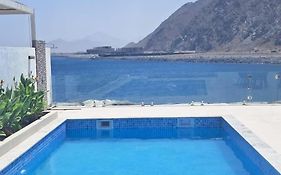 Al Dana H2O Luxury Villa